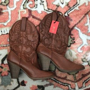 Chunky Heel Western Boots